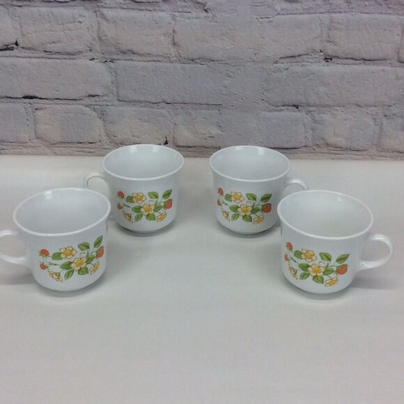 Vintage Corelle Strawberry Sundae 8oz Tea/Coffee Cups/Mugs Set of 4 Collectible - Picture 4 of 8